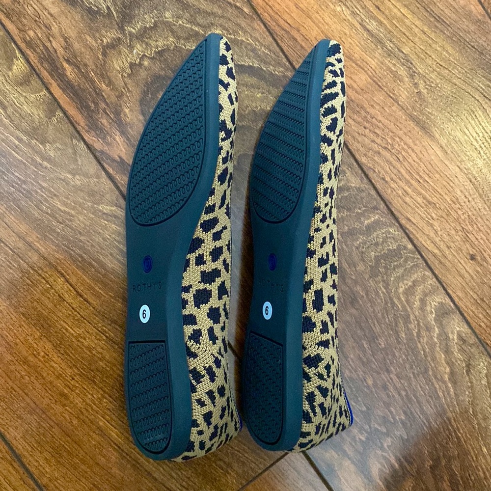 NEW Rothys - Picture 2 of 2